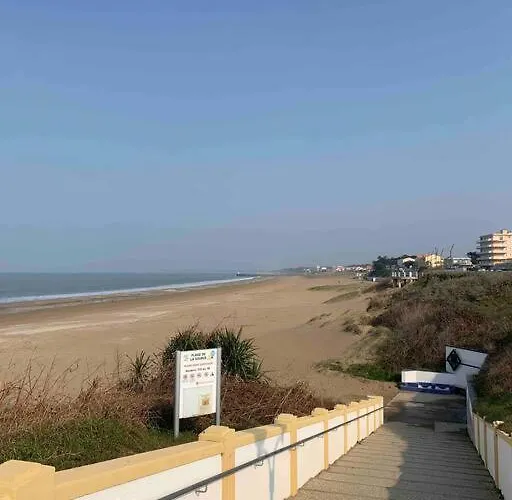 Chez Cathy & Guy A Tharon - 4/5 Personnes