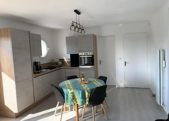 Ferienhaus Chez Cathy & Guy A Tharon - 4/5 Personnes *